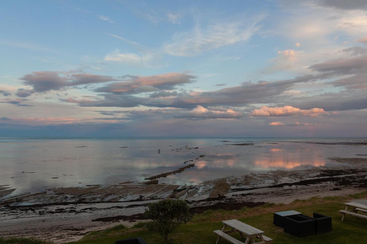 Tatapouri Bay Hotel กิสบอร์น ภายนอก รูปภาพ